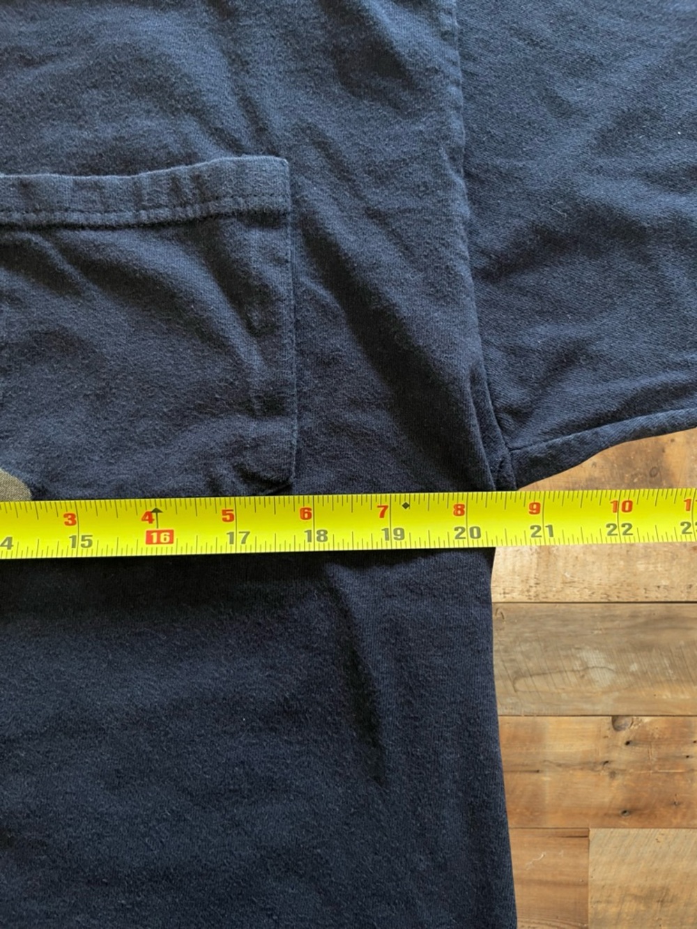 2004 Harley Davidson Indianapolis Tee “Bad to the Bone” | Pocket Tee, Tagged L - Picture 9 of 10